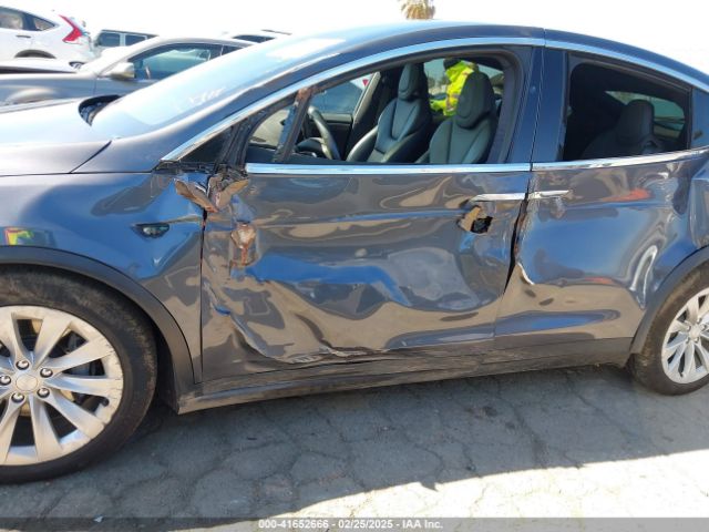 5YJXCBE26JF121937 Tesla Model X 100d/75d/p100d