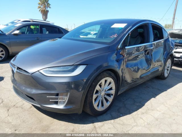 5YJXCBE26JF121937 Tesla Model X 100d/75d/p100d