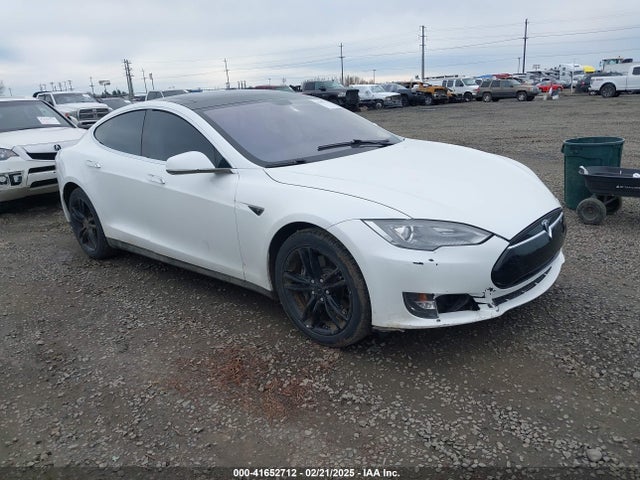 2013 TESLA MODEL S 5YJSA1CG3DFP16662 Photo 0