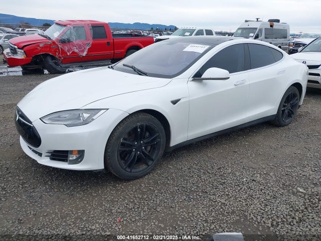 2013 TESLA MODEL S 5YJSA1CG3DFP16662 Photo 1