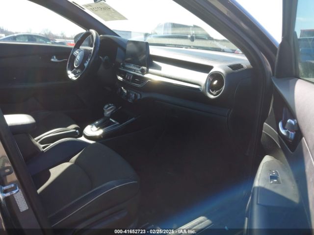 3KPF34AD7ME415713 KIA Forte Gt-line