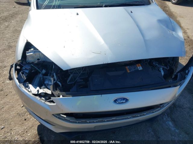 1FADP3F25GL240781 Ford FOCUS SE