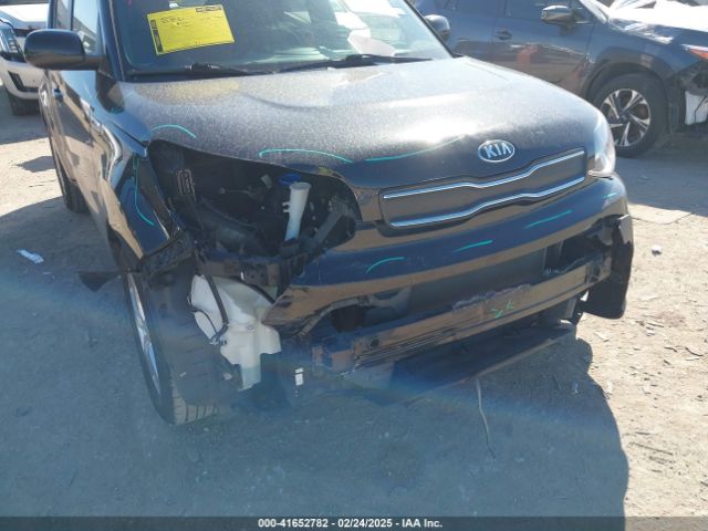 KNDJN2A28K7690429 KIA Soul