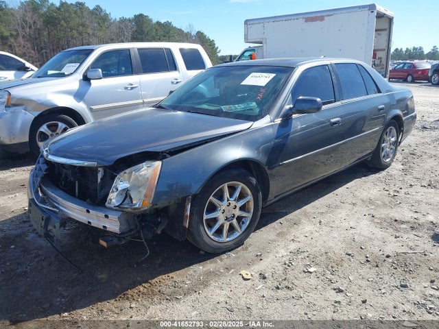 2011 CADILLAC DTS 1G6KH5E68BU124852 Photo 1