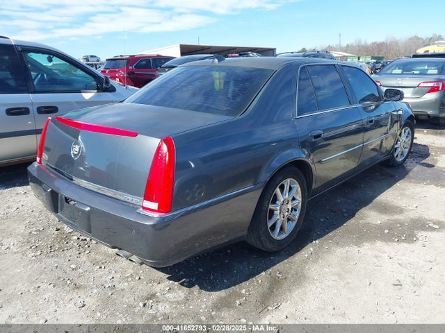 2011 CADILLAC DTS 1G6KH5E68BU124852 Photo 3