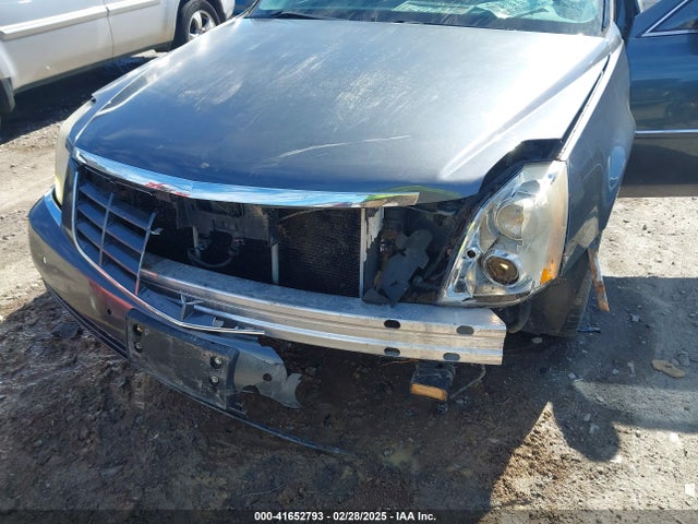 2011 CADILLAC DTS 1G6KH5E68BU124852 Photo 5