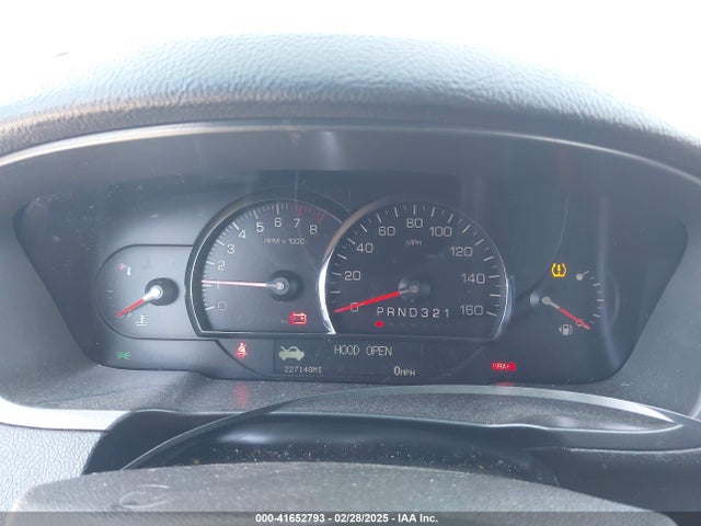 2011 CADILLAC DTS 1G6KH5E68BU124852 Photo 6