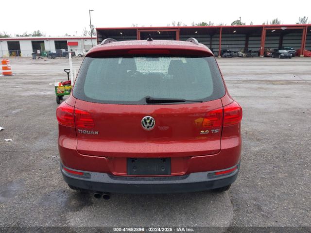 WVGAV7AXXFW106001 Volkswagen TIGUAN S