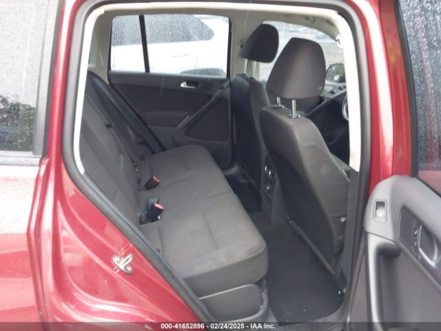WVGAV7AXXFW106001 Volkswagen TIGUAN S