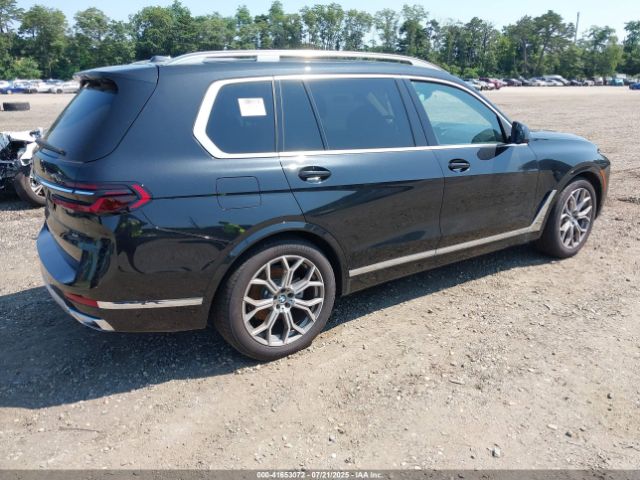 2024 BMW X7 5UX23EM03R9V78821 Photo 3