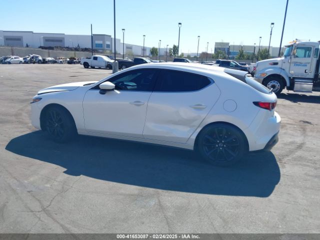 JM1BPBMM6P1605769 Mazda Mazda3 Hatchback 2.5 S Premium