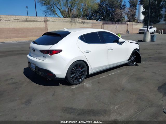 JM1BPBMM6P1605769 Mazda Mazda3 Hatchback 2.5 S Premium