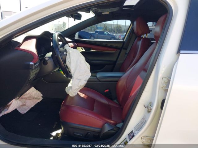 JM1BPBMM6P1605769 Mazda Mazda3 Hatchback 2.5 S Premium