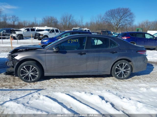 4T1B11HK8JU023307 Toyota CAMRY SE