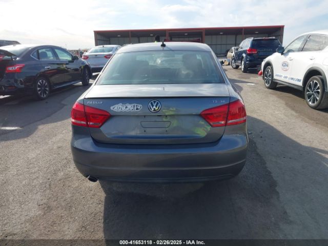 1VWBT7A34EC118525 Volkswagen Passat 1.8t Se
