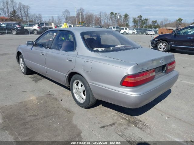 1996 LEXUS ES JT8BF12G9T0138503 Photo 2