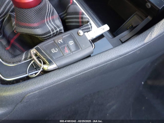 3VW547AU0JM280728 Volkswagen Golf GTI