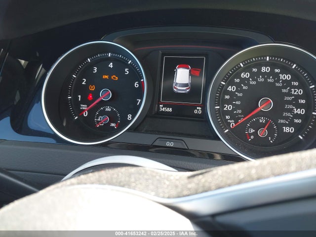 3VW547AU0JM280728 Volkswagen Golf GTI