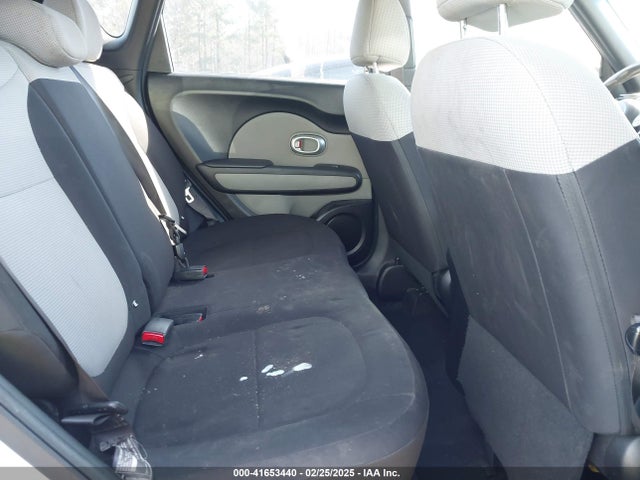 KNDJN2A26J7613895 KIA Soul