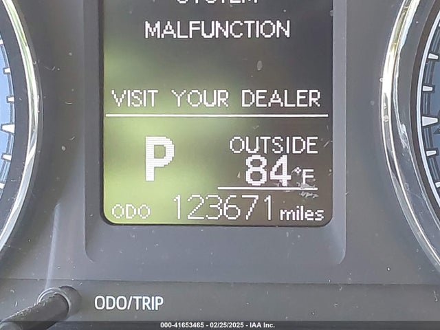 Toyota COROLLA LE 2018 5YFBURHE8JP791127 Image 16