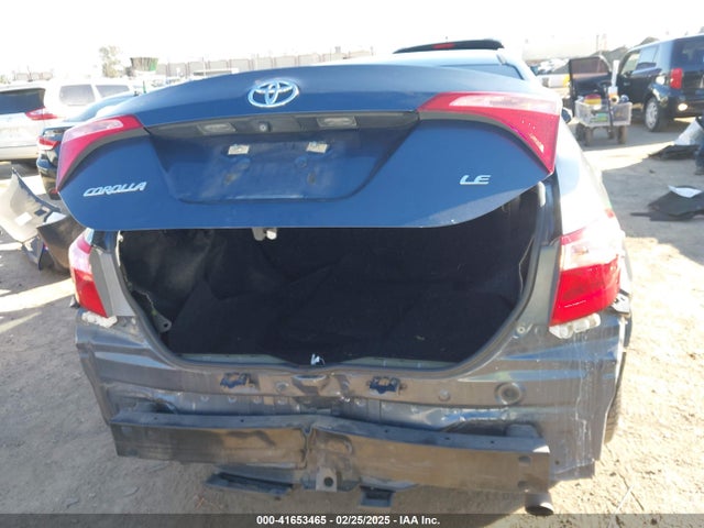 Toyota COROLLA LE 2018 5YFBURHE8JP791127 Image 17