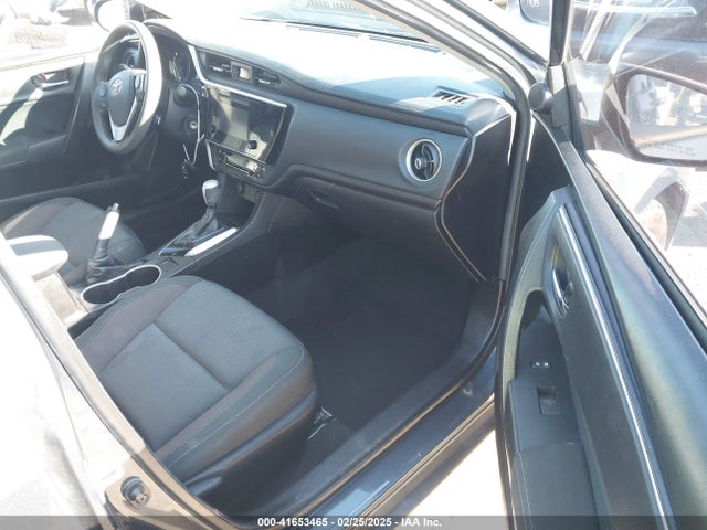 Toyota COROLLA LE 2018 5YFBURHE8JP791127 Image 5