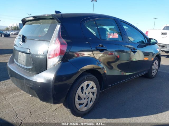 JTDKDTB3XG1116042 Toyota Prius C One