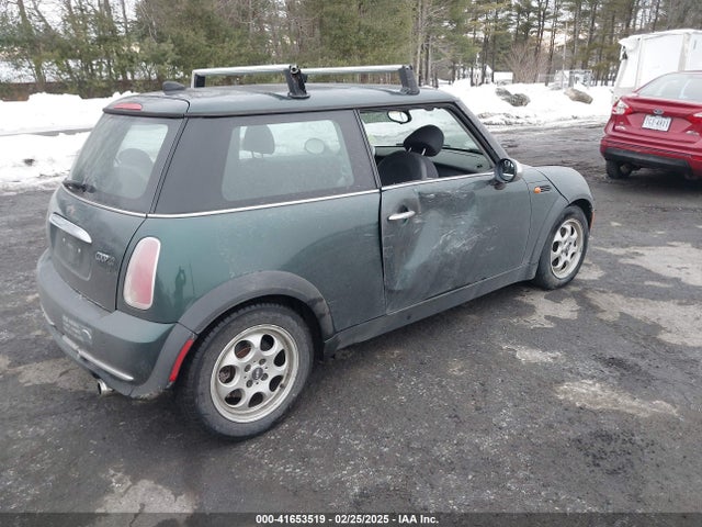 2005 MINI COOPER WMWRC33415TC57690 Photo 3