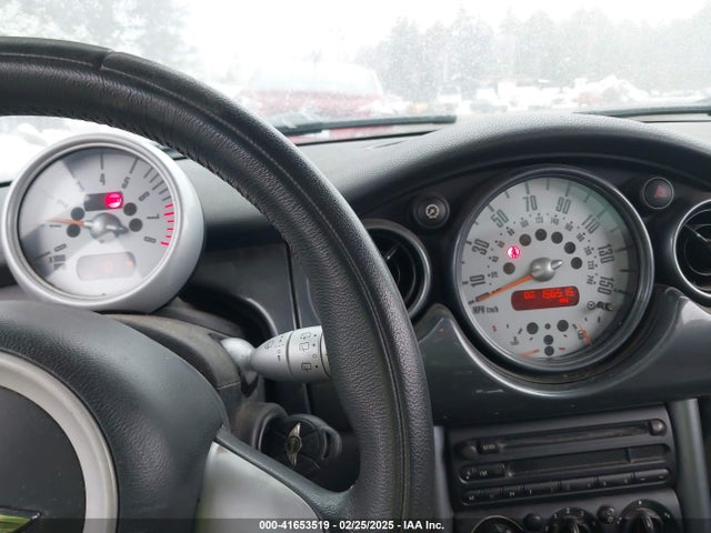 2005 MINI COOPER WMWRC33415TC57690 Photo 6