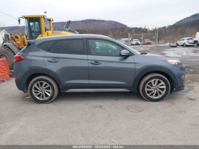 KM8J3CA44HU509720 Hyundai Tucson Se Plus