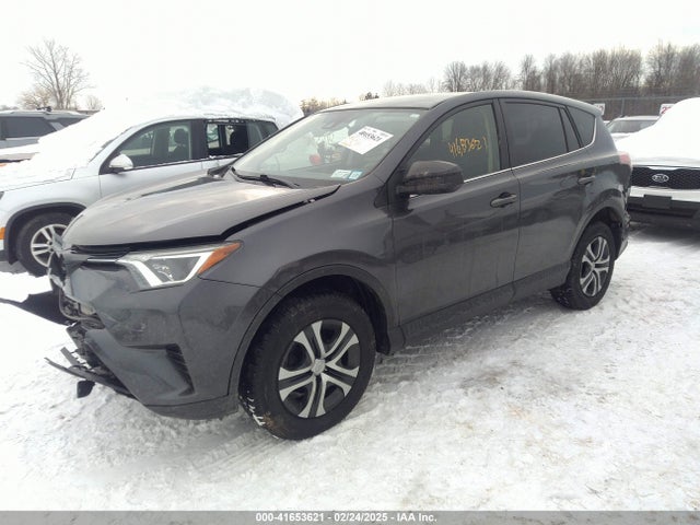 JTMBFREV7JJ727664 Toyota RAV4 LE