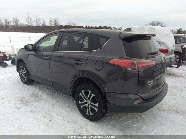 JTMBFREV7JJ727664 Toyota RAV4 LE