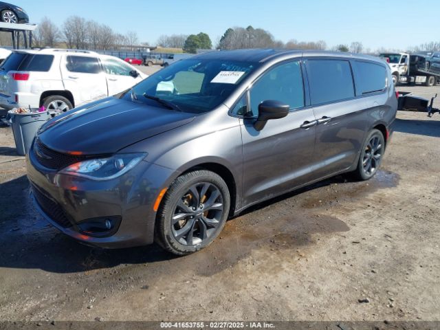 2019 CHRYSLER PACIFICA 2C4RC1FG9KR583413 Photo 1