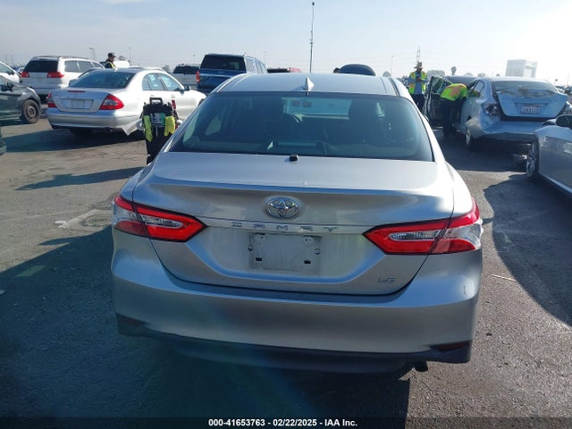 Toyota CAMRY LE 2019 4T1B11HK9KU782615 Image 16