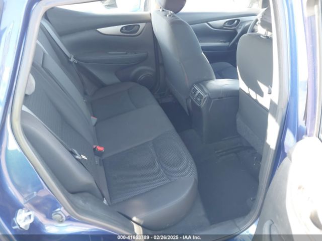JN1BJ1CP0JW107619 Nissan Rogue Sport S