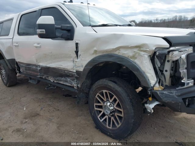1FT7W2BT3KED60143 Ford F-250 Lariat