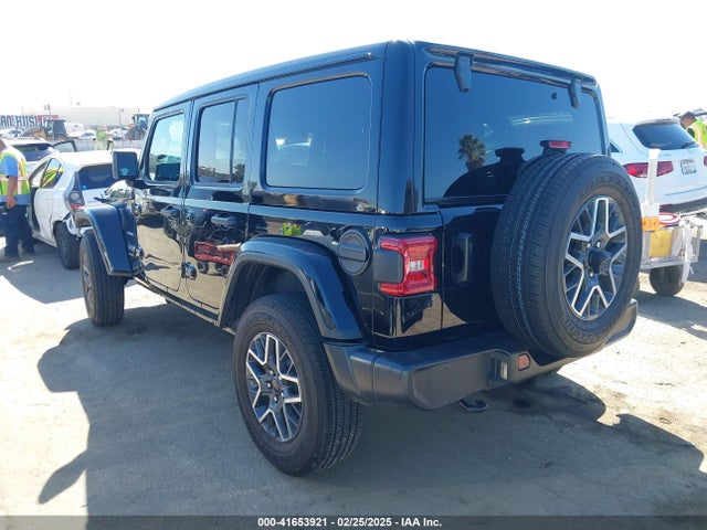 1C4PJXEN9RW111214 Jeep Wrangler Sahara