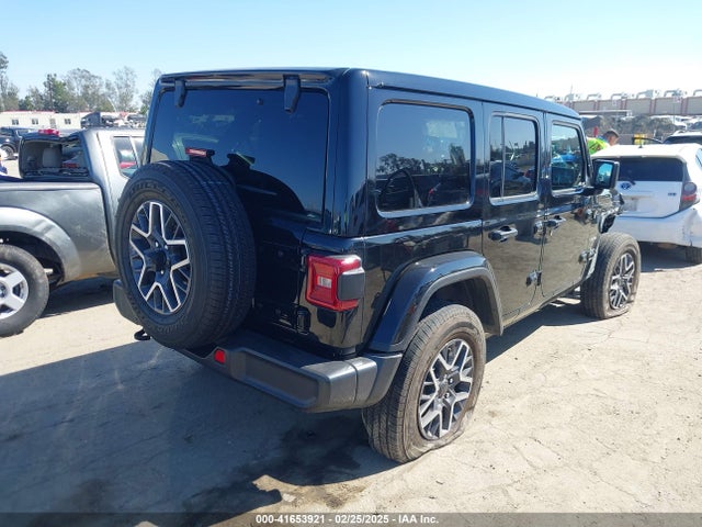 1C4PJXEN9RW111214 Jeep Wrangler Sahara