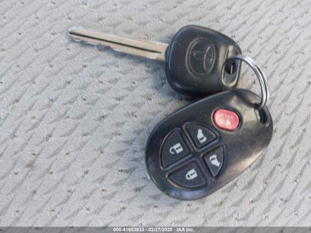 2011 TOYOTA SIENNA 5TDKK3DC6BS104887 Photo 10