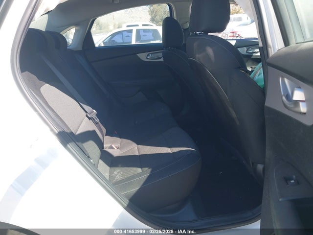 3KPF24AD9NE446725 KIA Forte Lxs