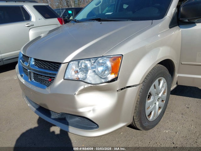 2C4RDGBG1FR660531 Dodge Grand Caravan Se