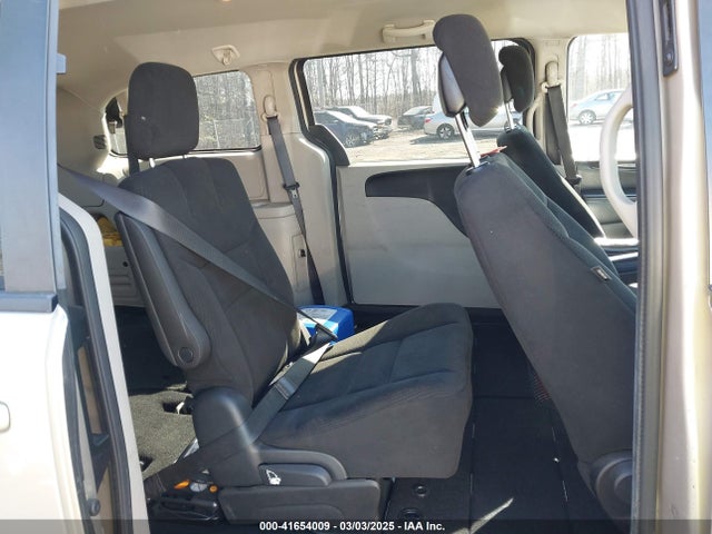 2C4RDGBG1FR660531 Dodge Grand Caravan Se