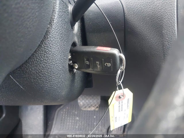 Aukcja sprzedaży 2013 Volkswagen Jetta 2.0l S, vin: 3VW2K7AJXDM240224, numer aukcji: 41654032
