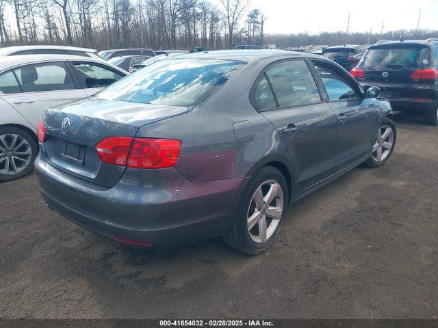 Aukcja sprzedaży 2013 Volkswagen Jetta 2.0l S, vin: 3VW2K7AJXDM240224, numer aukcji: 41654032