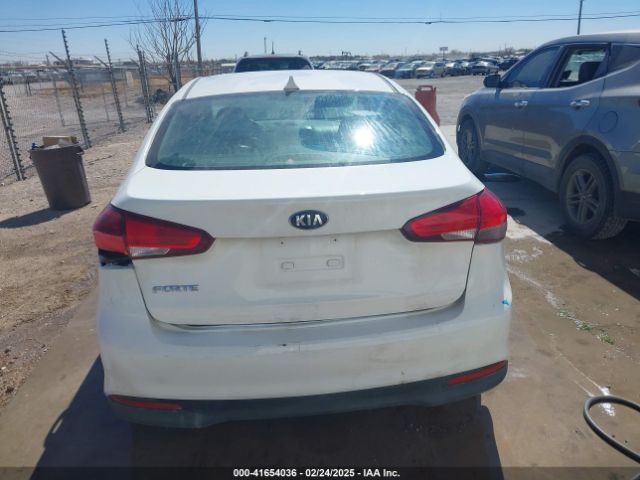 3KPFK4A71HE103812 KIA FORTE LX