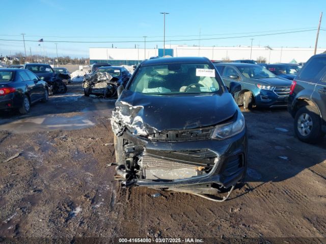 KL7CJNSM8MB368389 Chevrolet Trax Awd Ls