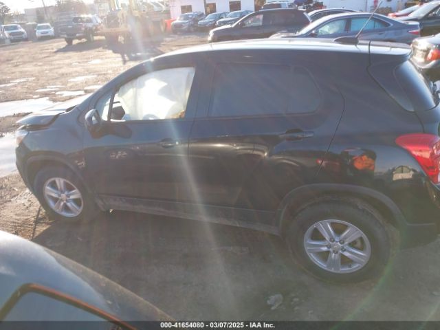 KL7CJNSM8MB368389 Chevrolet Trax Awd Ls