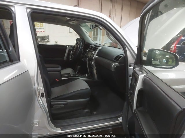 JTEBU5JR5G5287044 Toyota 4RUNNER SR5