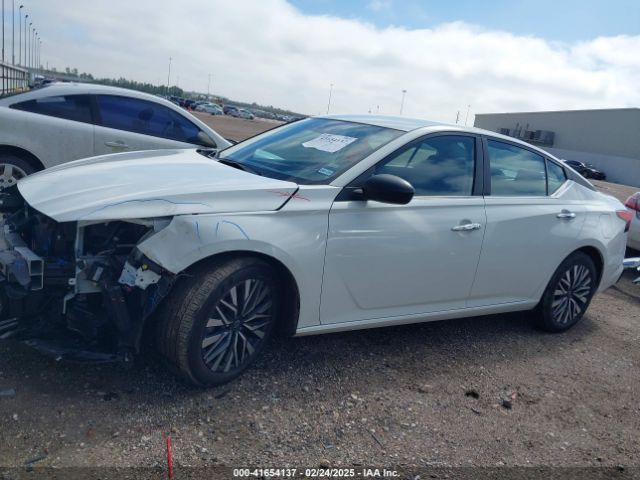 1N4BL4DV6SN313823 Nissan Altima Sv Fwd