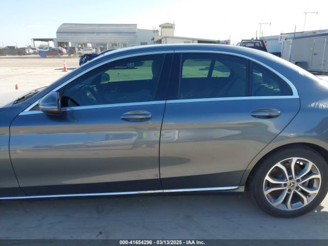 55SWF4JB1HU188040 Mercedes-Benz C 300 Luxury/sport